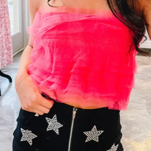 Vibrant Pink Ruffled Crop Top - Picture 2 of 4